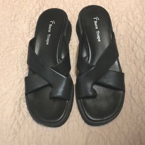 Bare Traps Black Wedge Sandals